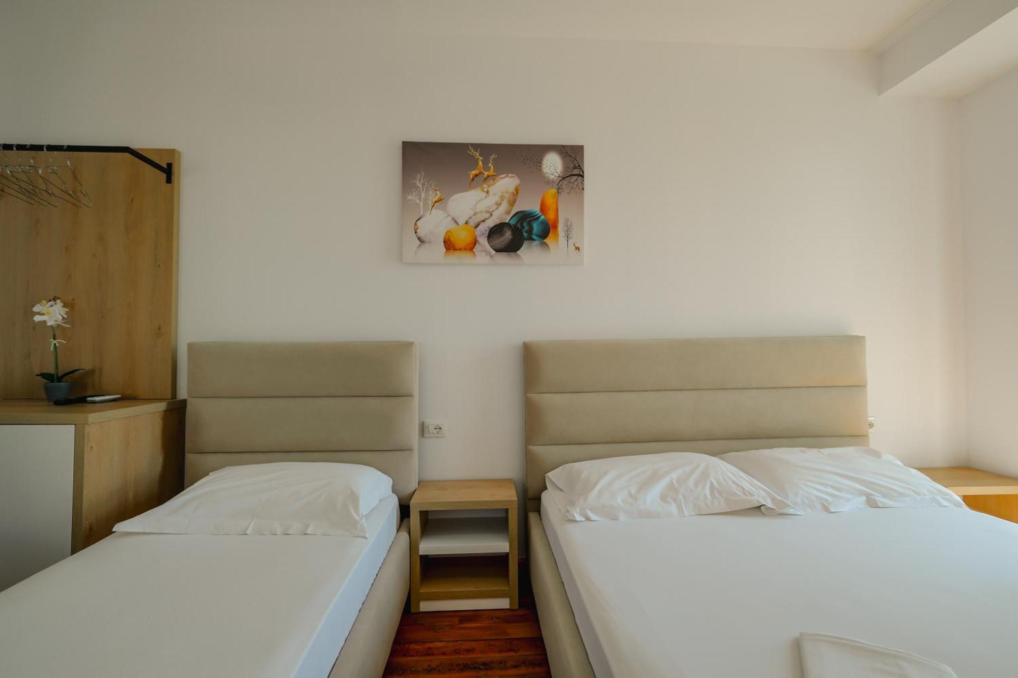 Hotel Summer Sarande Exterior photo