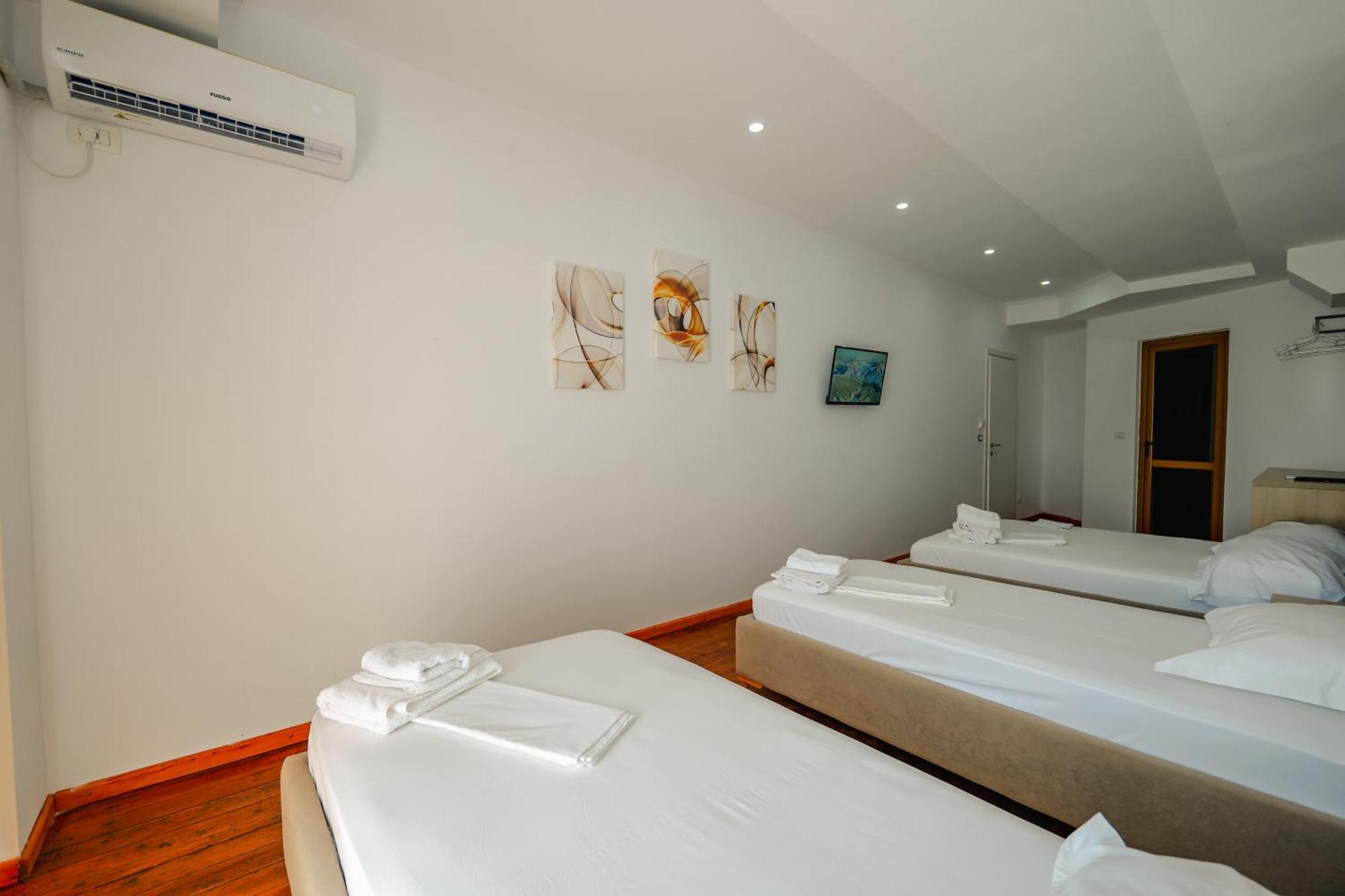 Hotel Summer Sarande Exterior photo