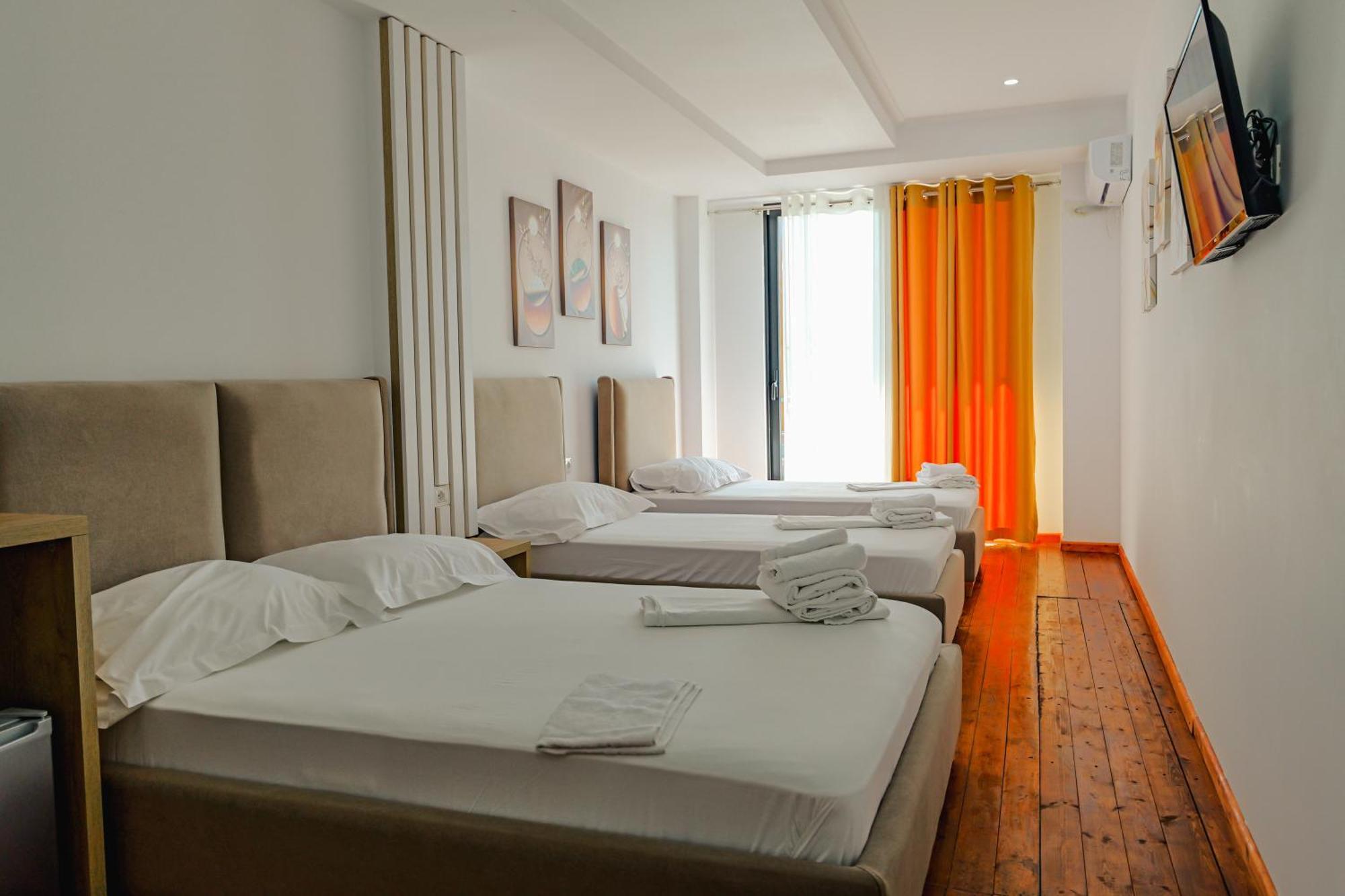 Hotel Summer Sarande Exterior photo
