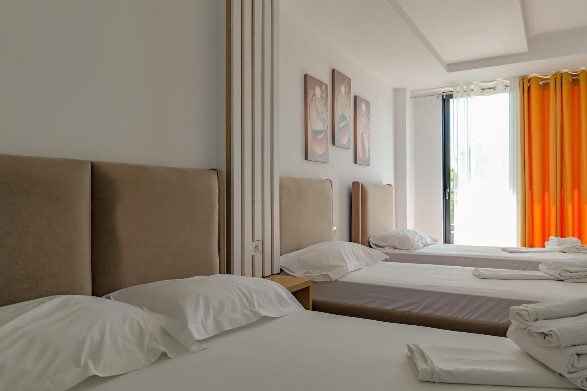 Hotel Summer Sarande Exterior photo