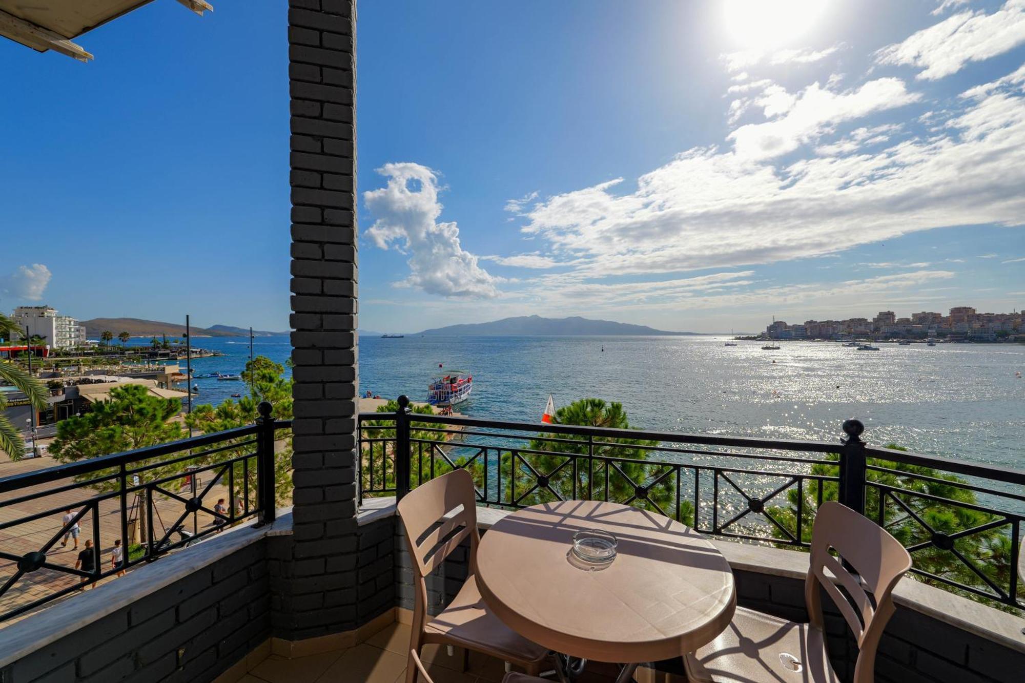 Hotel Summer Sarande Exterior photo