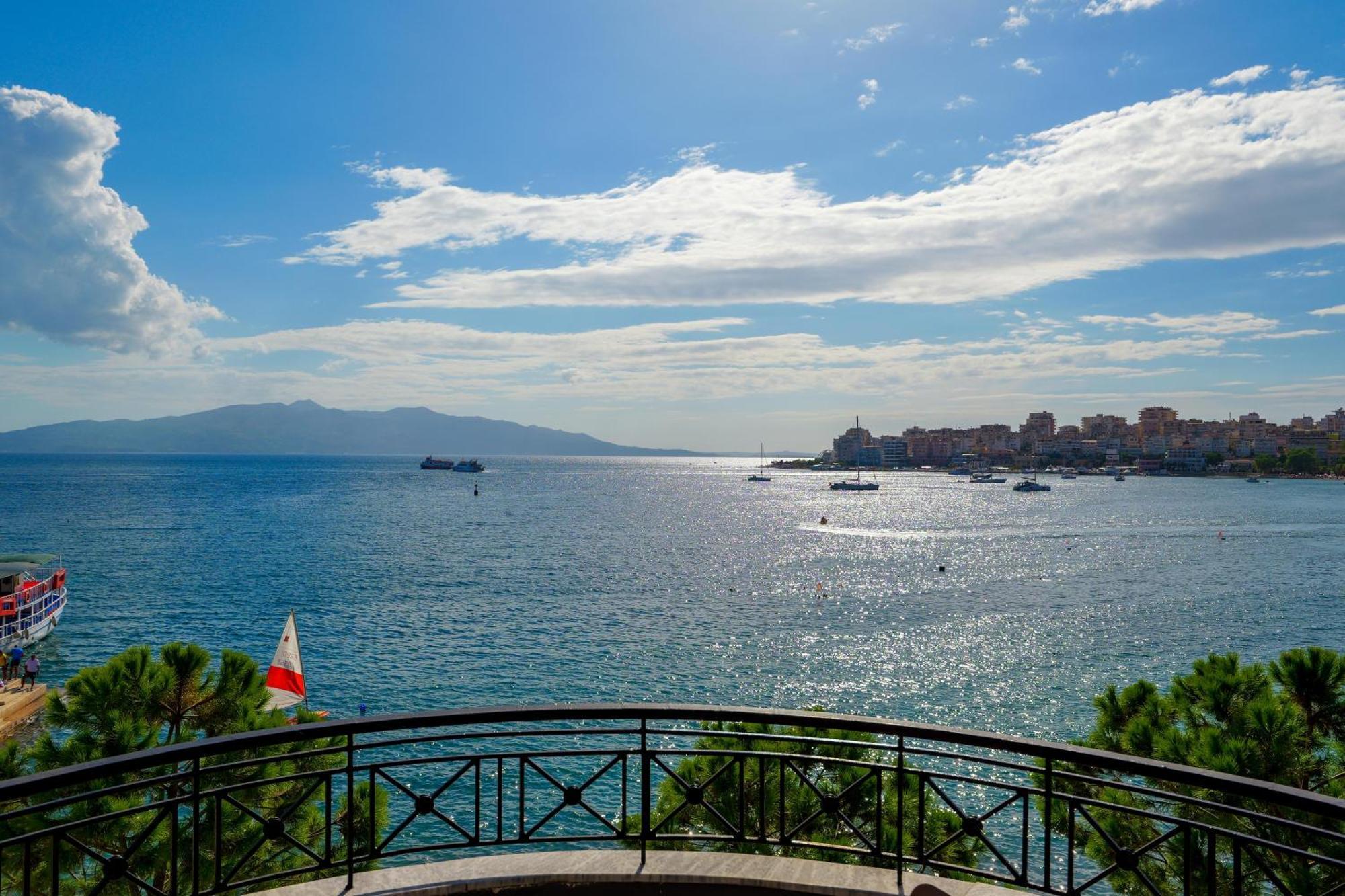 Hotel Summer Sarande Exterior photo