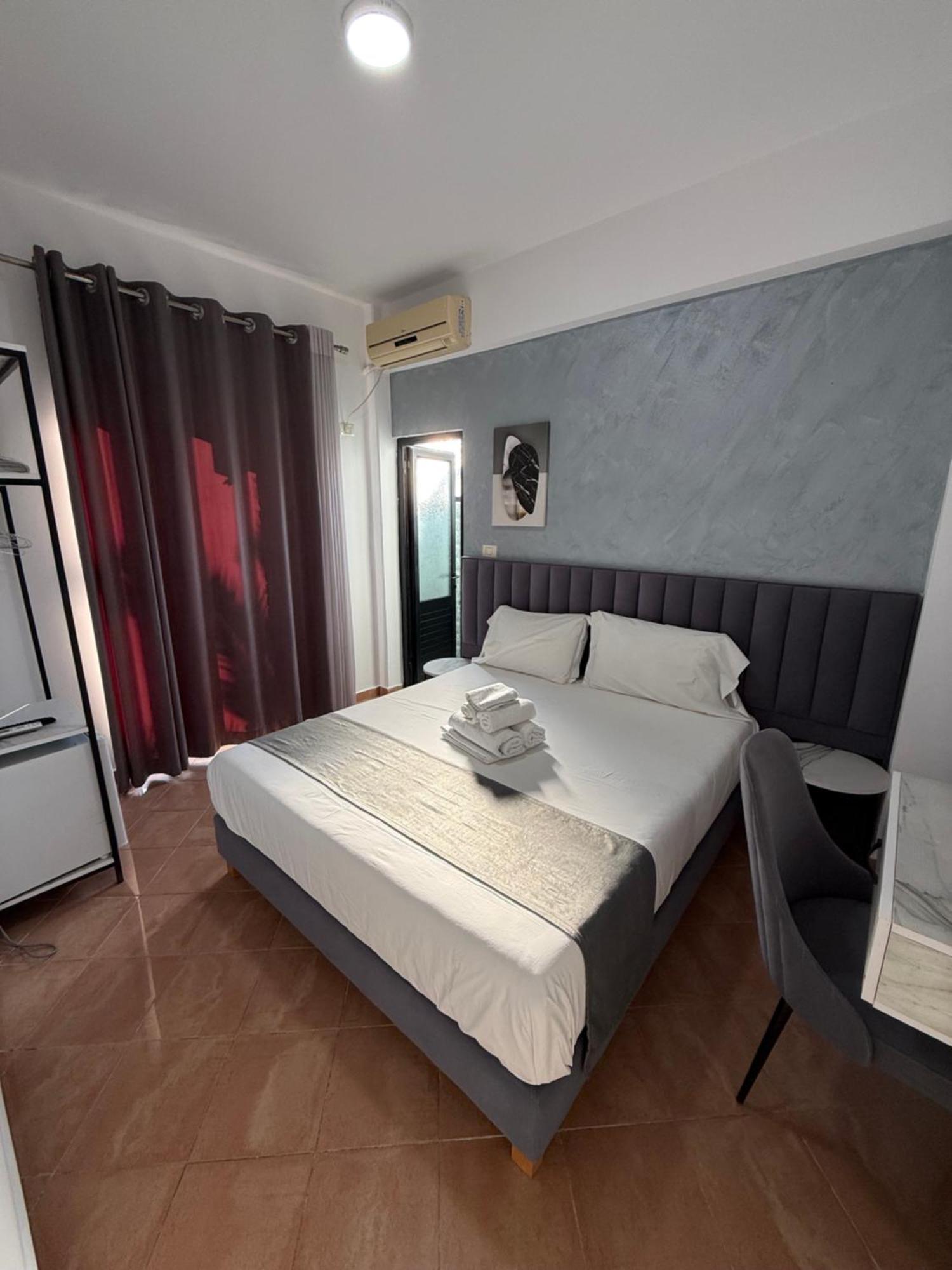 Hotel Summer Sarande Exterior photo