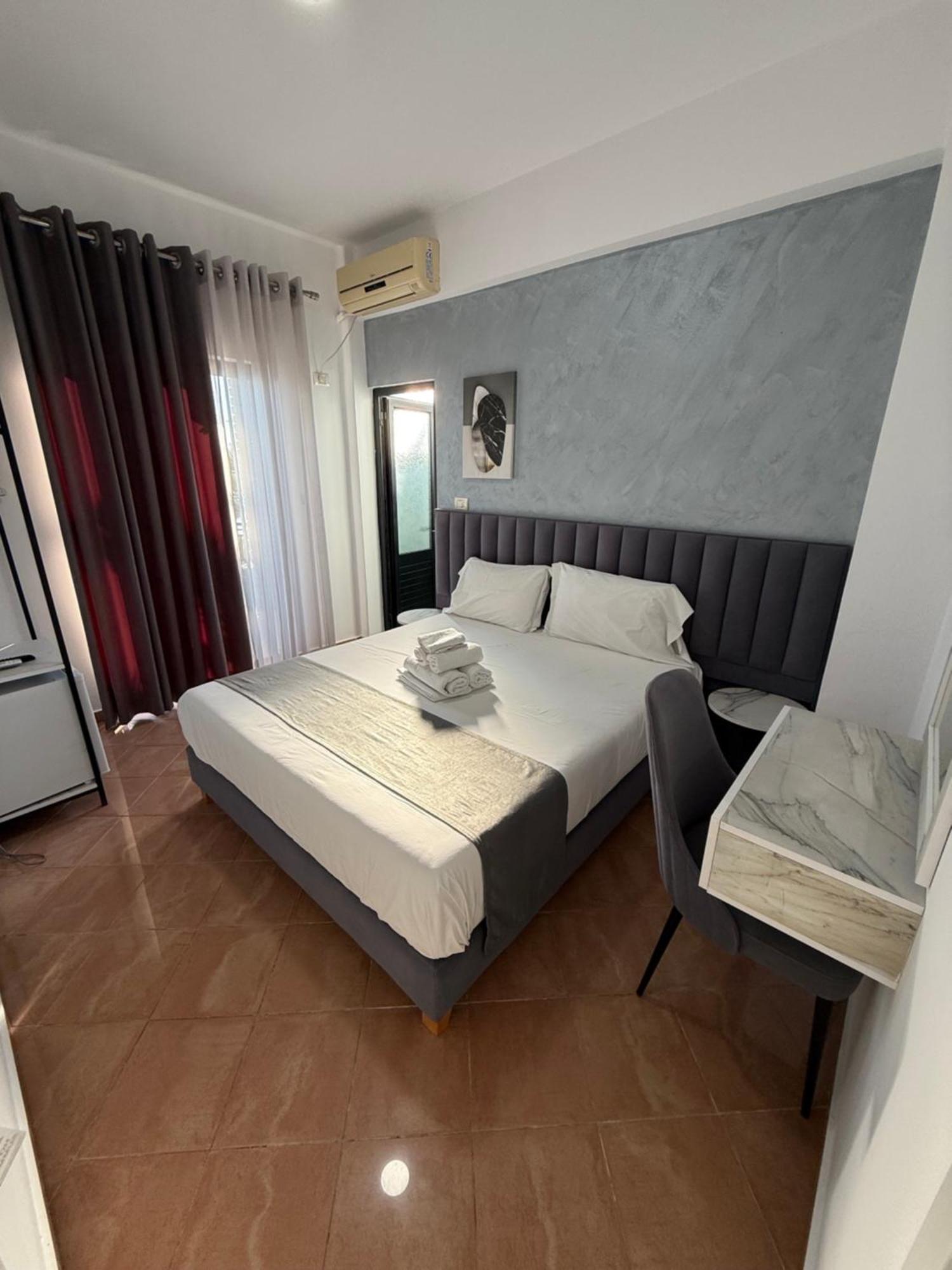 Hotel Summer Sarande Exterior photo